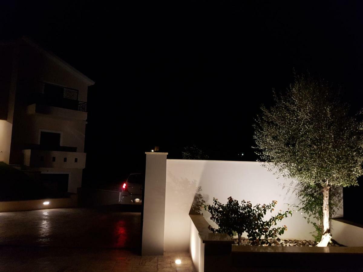 Dimitris Villa Egio Exterior foto