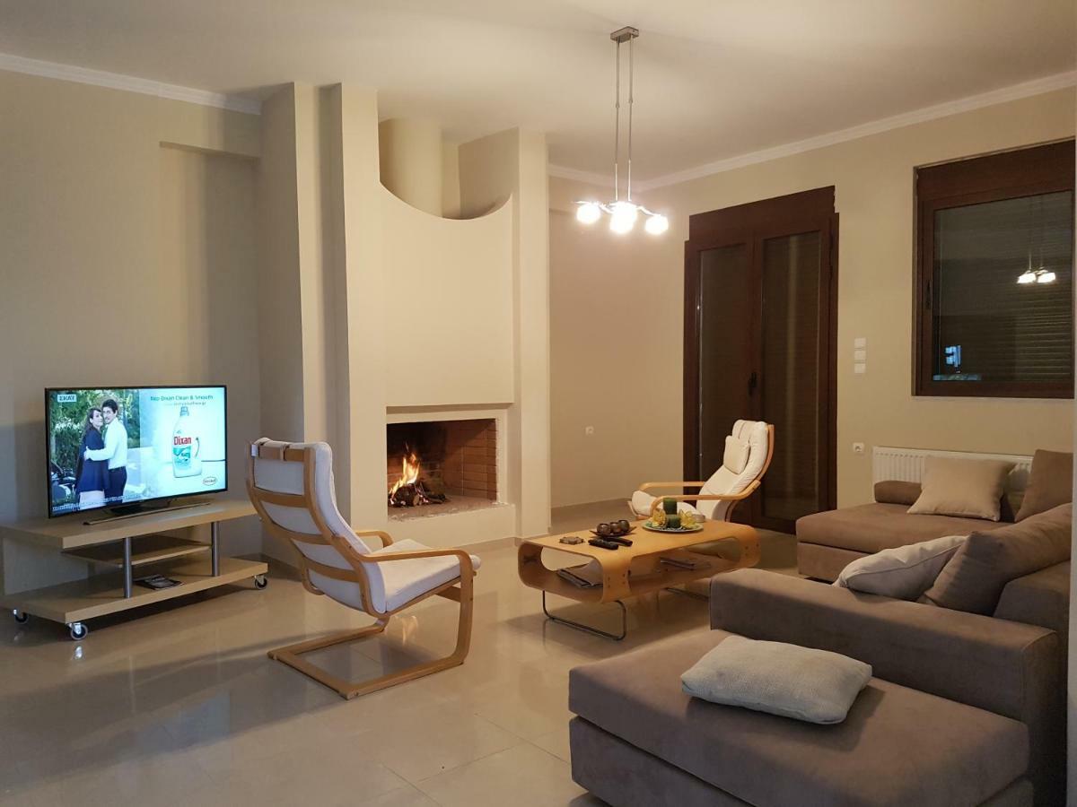 Dimitris Villa Egio Exterior foto