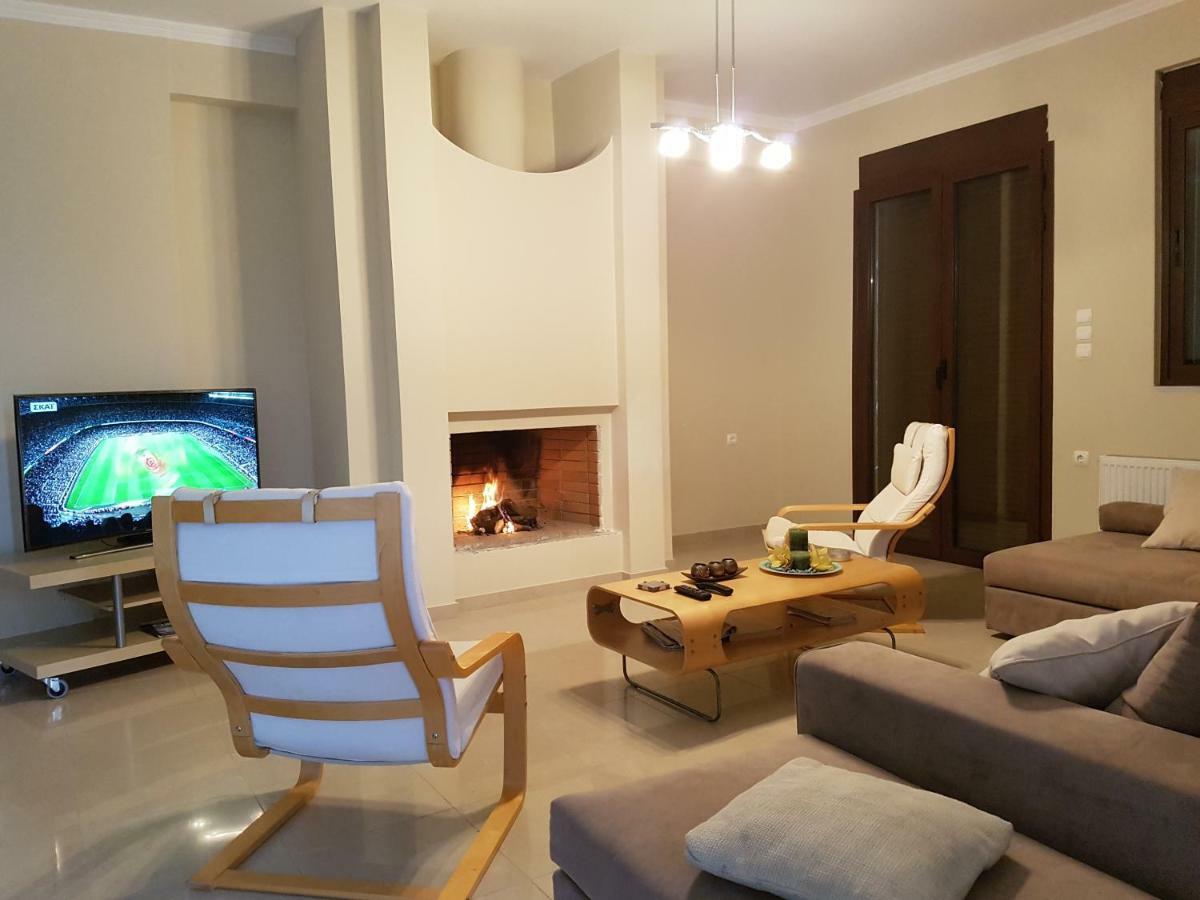 Dimitris Villa Egio Exterior foto